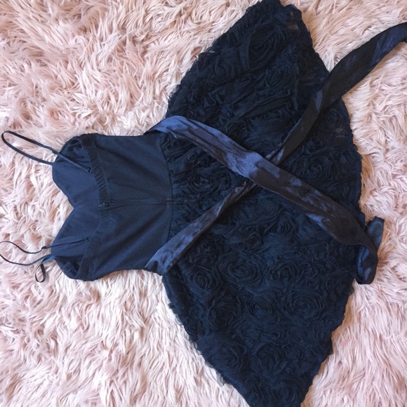 Navy dress - Picture 3 of 5